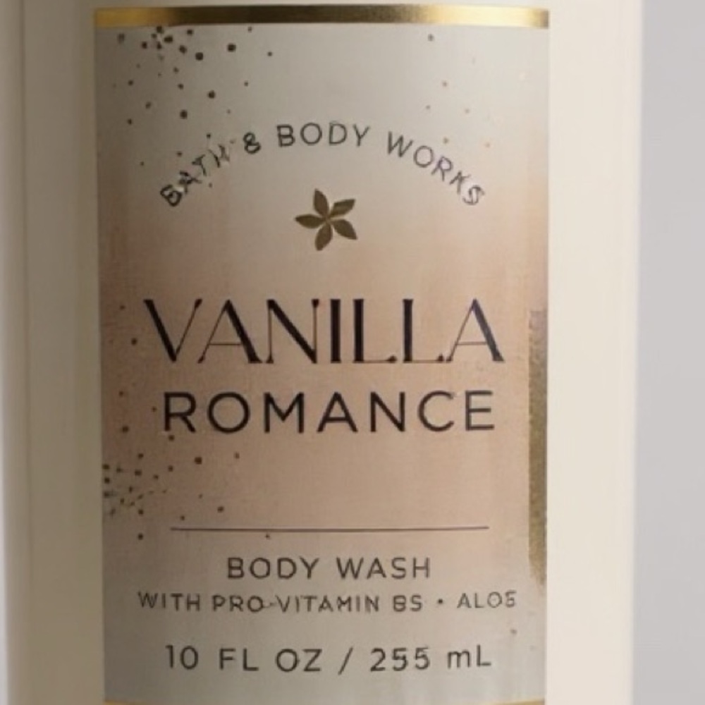 NWT Bath & Body Works Vanilla Romance - Picture 3 of 7